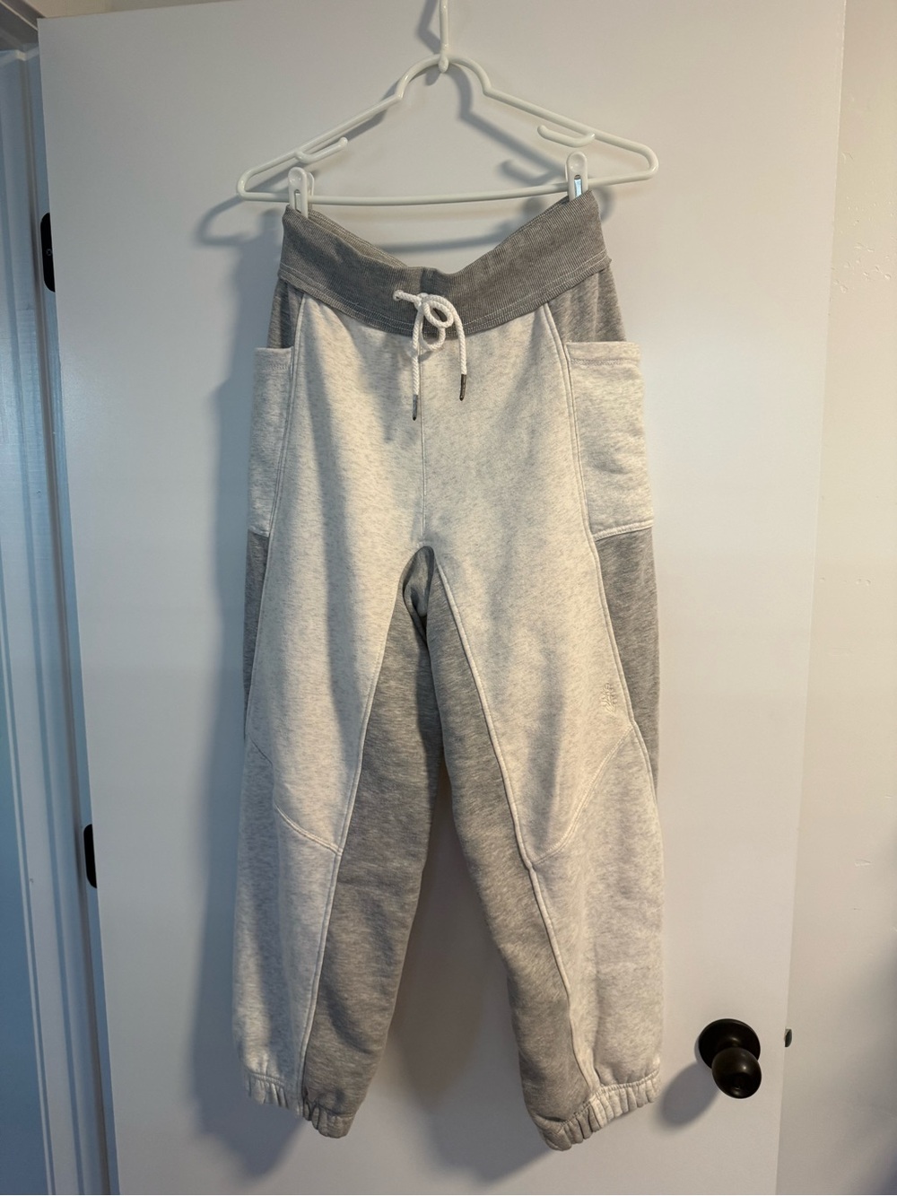 Free People Making It Joggers - Picture 5 of 12